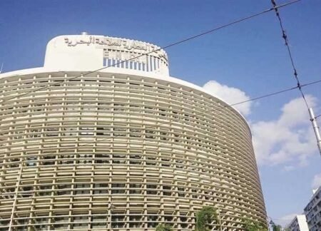 نقابة النقل البحري ترفض قرار “قطاع الاعمال” بتعويضات العاملين ب “المصرية للملاحة البحرية”