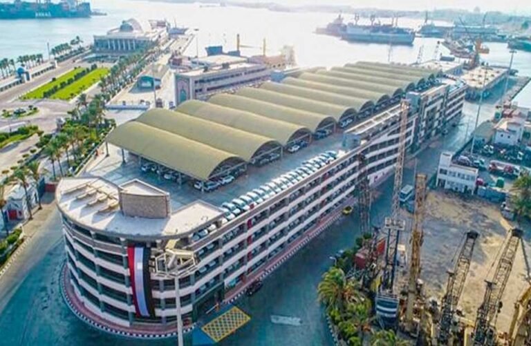 ميناء الإسكندرية تنتظر عروض لإنشاء جراج السيارات الثانى