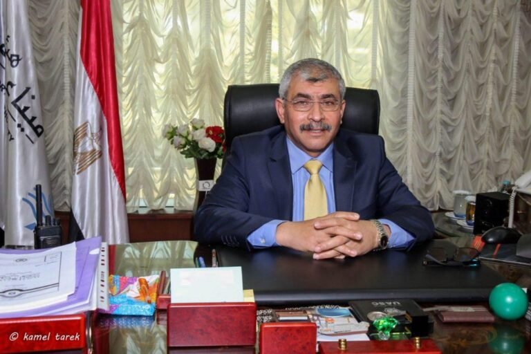 طارق شاهين يدرس خطة شاملة لتطوير جميع أنشطة بورسعيد للحاويات