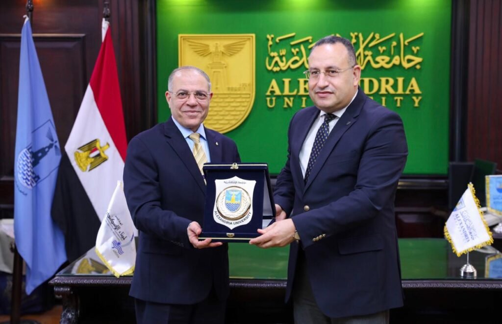 هيئة ميناء الاسكندرية توقع بروتوكول تعاون مع جامعة الإسكندرية