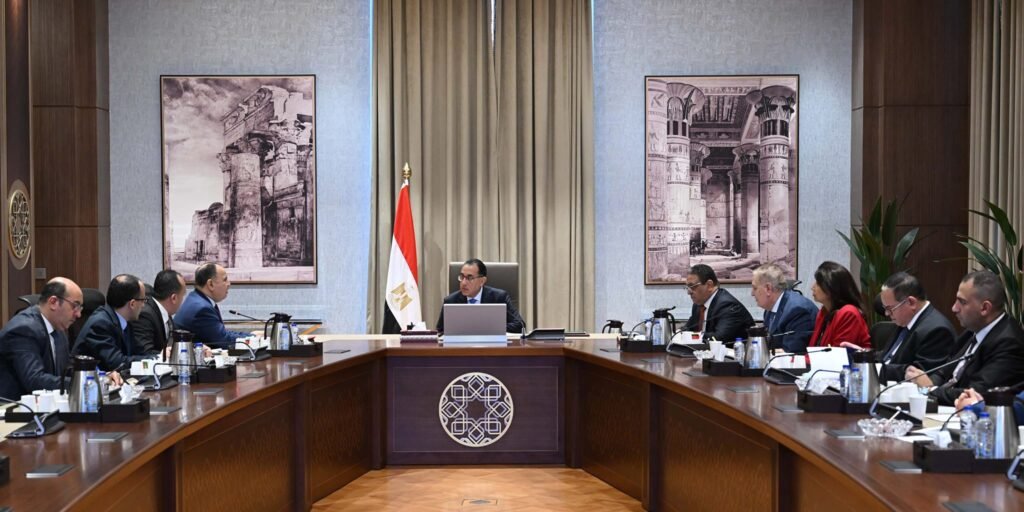 رئيس الوزراء يتابع الموقف التنفيذي للإفراج الجمركي عن البضائع في الموانئ وتطبيق منظومة ACID