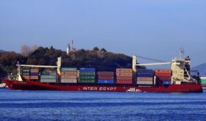 احدى سفن الأسطول الوطنى