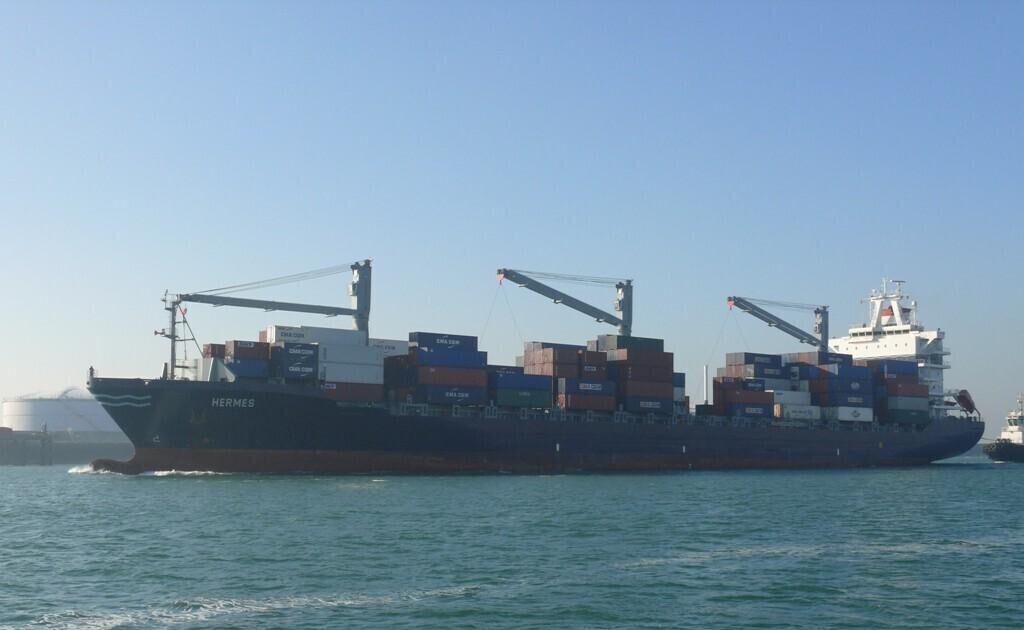 25 بحارًا يهجرون سفينة MSC في عرض البحر.. و«MSC RUBY» تنقذ الطاقم بالكامل