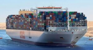 «OOCL PORTUGAL» تعبر قناة السويس لأول مرة.. وسعة السفينة تصل إلى 24 ألف حاوية